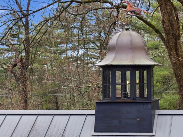 23 Old Manchester Road, Amherst, NH 03031
