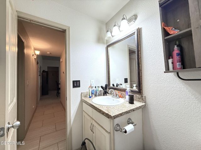 3856 Loma Cortez Drive, El Paso, TX 79938