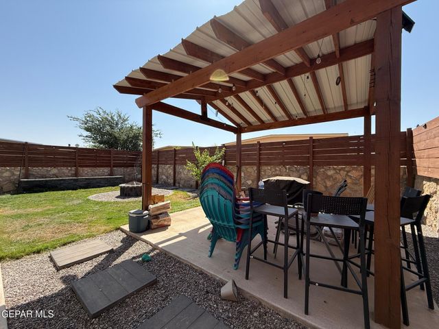 3856 Loma Cortez Drive, El Paso, TX 79938