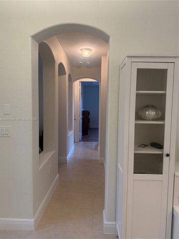 2823 Poinciana Circle, Cooper City, FL 33026