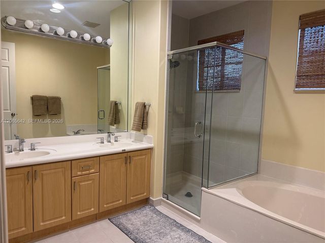 2823 Poinciana Circle, Cooper City, FL 33026