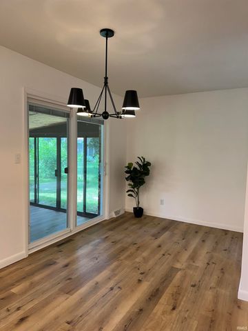 59843 Kay Boulevard, Elkhart, IN 46517