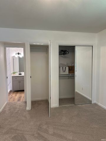 59843 Kay Boulevard, Elkhart, IN 46517