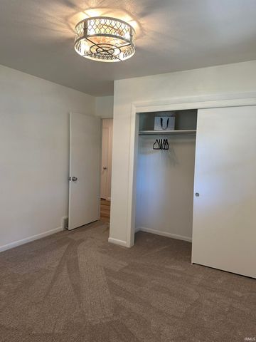 59843 Kay Boulevard, Elkhart, IN 46517