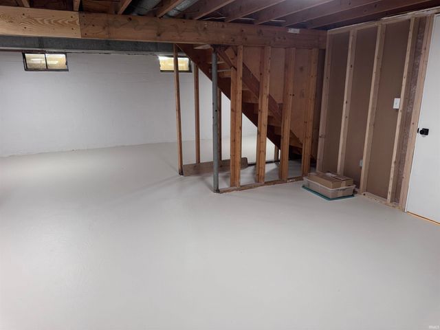 59843 Kay Boulevard, Elkhart, IN 46517