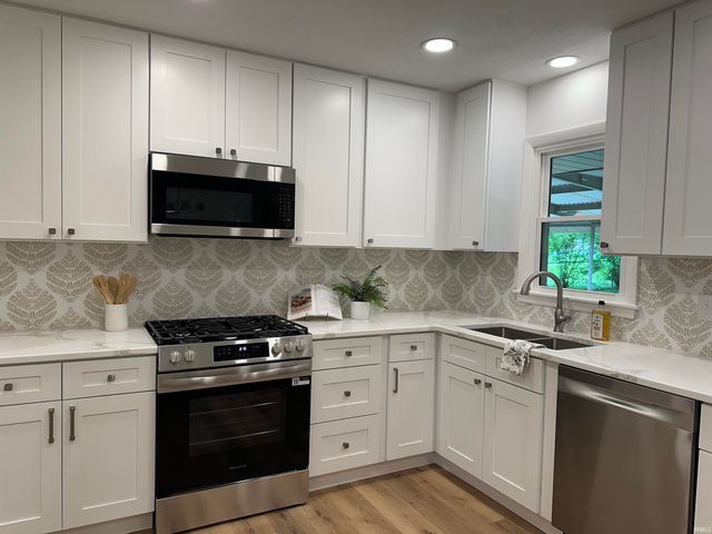 59843 Kay Boulevard, Elkhart, IN 46517