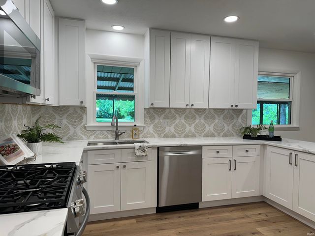 59843 Kay Boulevard, Elkhart, IN 46517