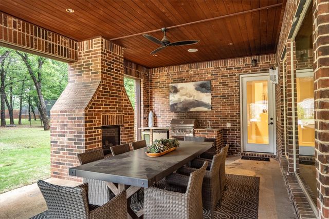 5 Victory Lane, Double Oak, TX 75077