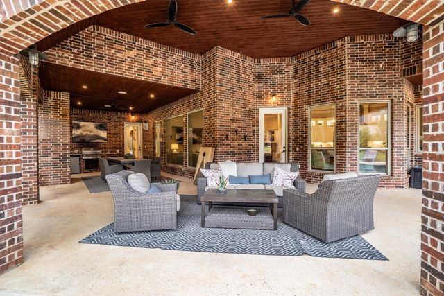 5 Victory Lane, Double Oak, TX 75077