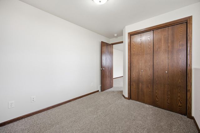 962 31st Avenue W, West Fargo, ND 58078