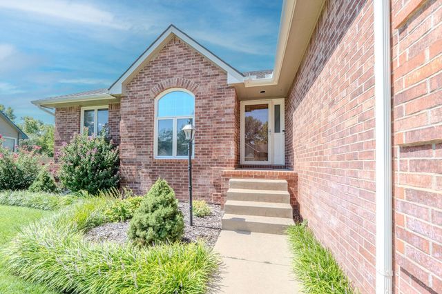 2413 N Watersedge Ct., Wichita, KS 67205