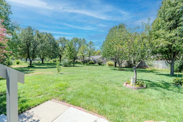 2413 N Watersedge Ct., Wichita, KS 67205
