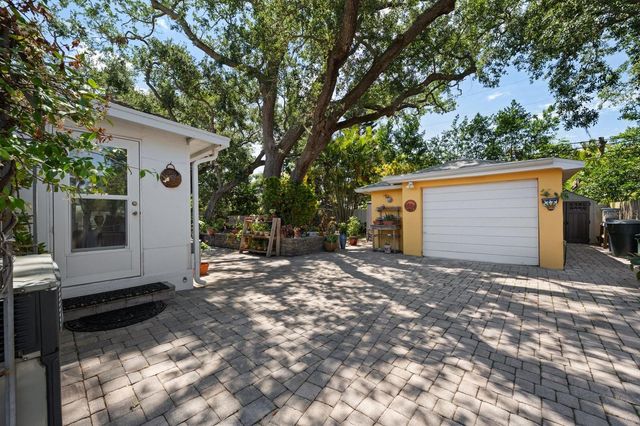 225 GARDEN CIRCLE S, Dunedin, FL 34698