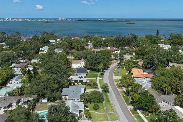 225 GARDEN CIRCLE S, Dunedin, FL 34698