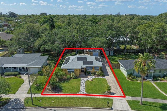 225 GARDEN CIRCLE S, Dunedin, FL 34698