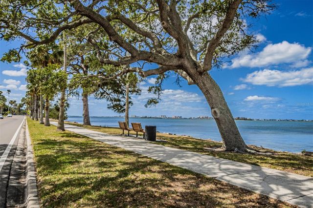 225 GARDEN CIRCLE S, Dunedin, FL 34698