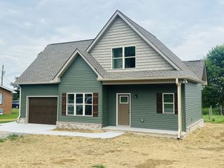 1108 Flippin Dr, Lafayette, TN 37083