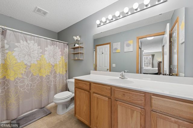 5468 Brent Avenue, Inver Grove Heights, MN 55076