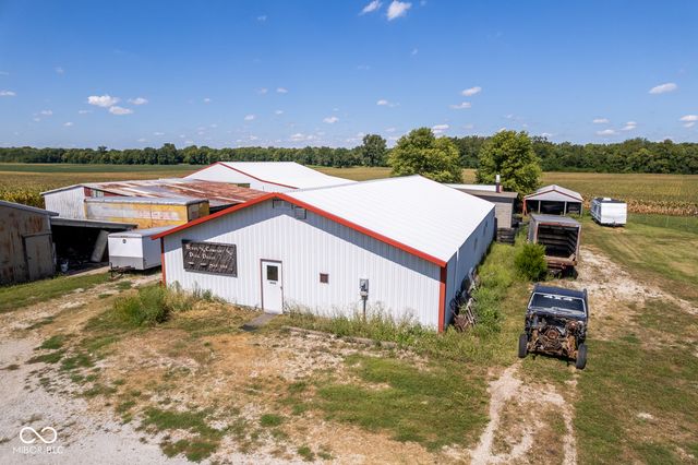 16506 Strawtown Avenue, Noblesville, IN 46060