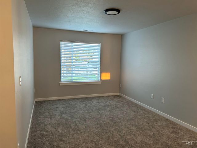 3039 S Alcamo Way, Meridian, ID 83642