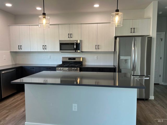 3039 S Alcamo Way, Meridian, ID 83642