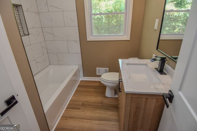 1545 Oakhill Drive, Griffin, GA 30223