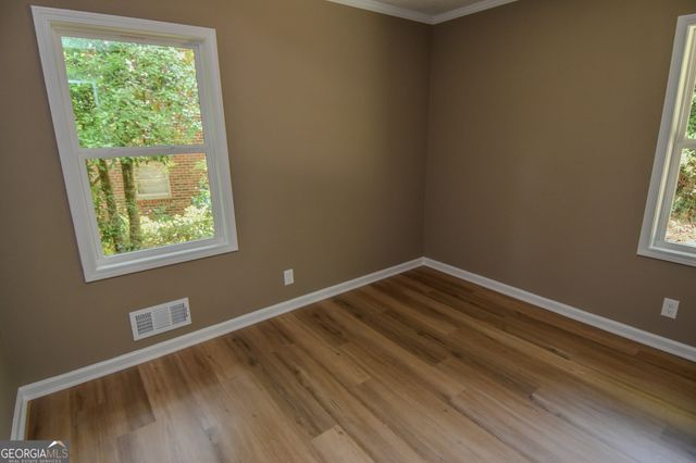 1545 Oakhill Drive, Griffin, GA 30223
