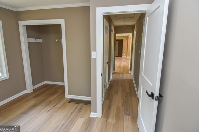 1545 Oakhill Drive, Griffin, GA 30223