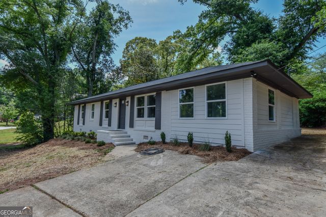 1545 Oakhill Drive, Griffin, GA 30223