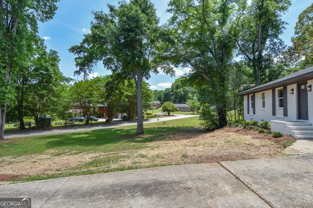 1545 Oakhill Drive, Griffin, GA 30223
