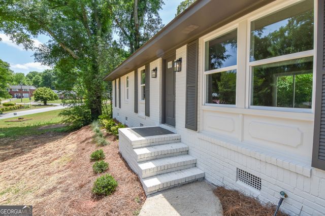1545 Oakhill Drive, Griffin, GA 30223