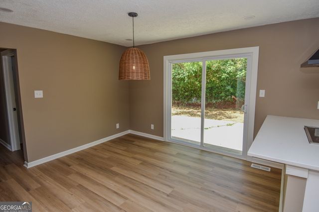 1545 Oakhill Drive, Griffin, GA 30223