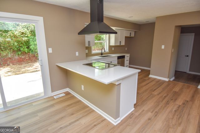 1545 Oakhill Drive, Griffin, GA 30223