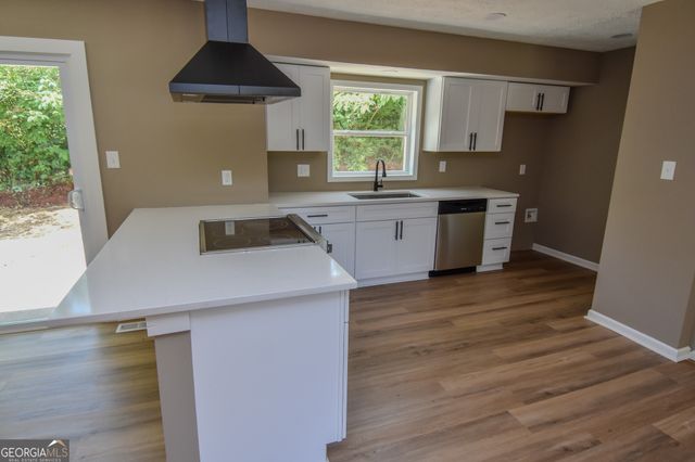 1545 Oakhill Drive, Griffin, GA 30223