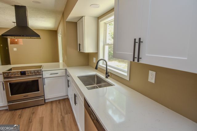 1545 Oakhill Drive, Griffin, GA 30223