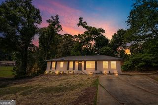 1545 Oakhill Drive, Griffin, GA 30223