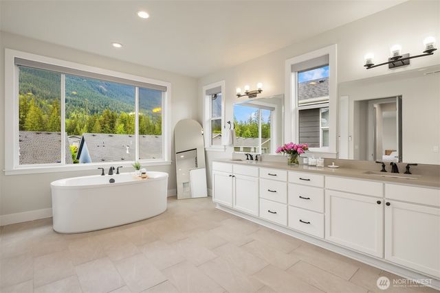 3054 SE 14th Street, North Bend, WA 98045