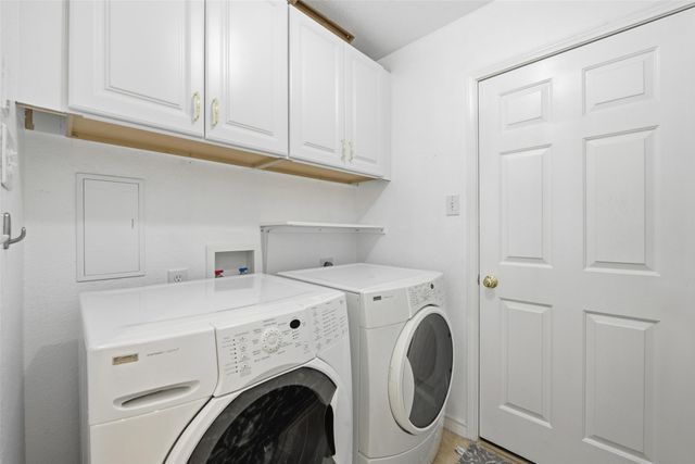 835 Evergreen Lane, Burleson, TX 76028