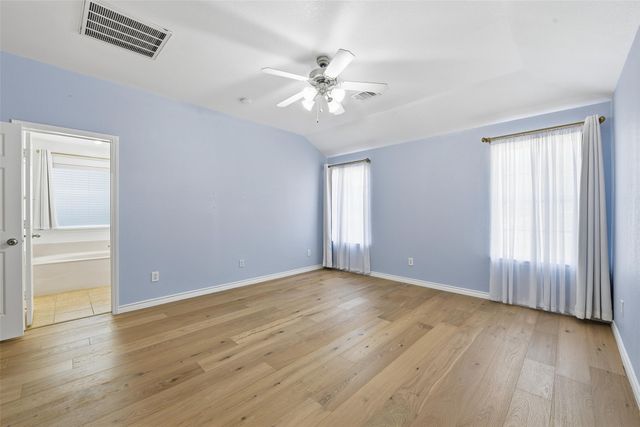 835 Evergreen Lane, Burleson, TX 76028