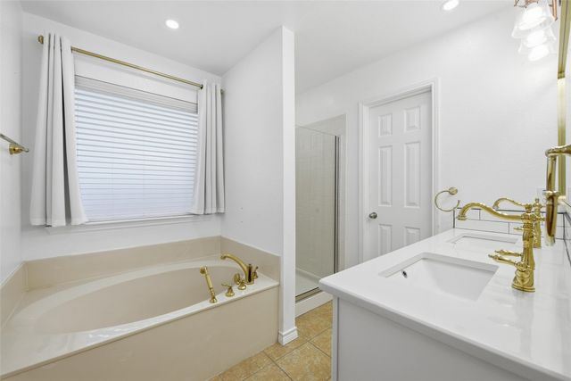 835 Evergreen Lane, Burleson, TX 76028