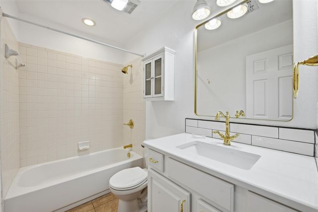 835 Evergreen Lane, Burleson, TX 76028