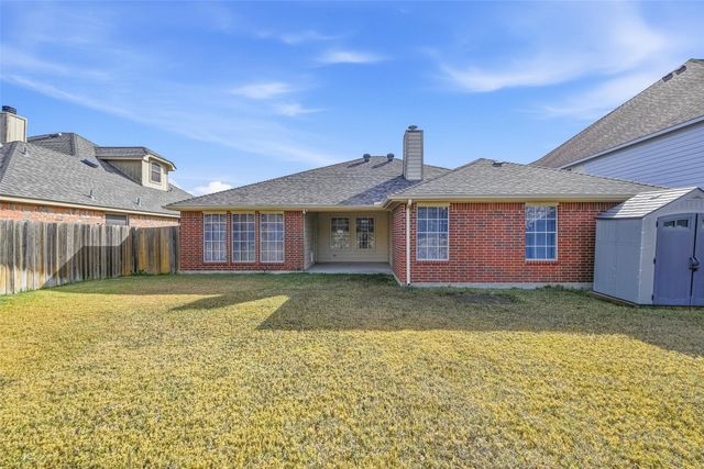 835 Evergreen Lane, Burleson, TX 76028