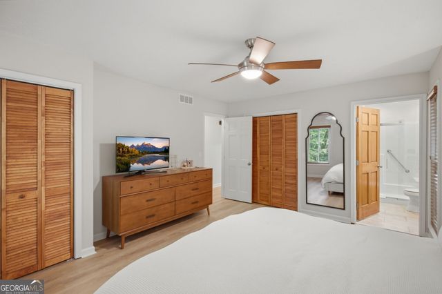 1075 Pine Grove Pointe Drive, Roswell, GA 30075