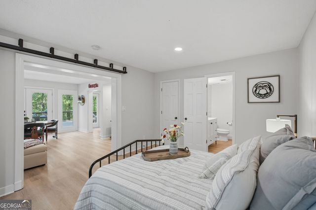 1075 Pine Grove Pointe Drive, Roswell, GA 30075