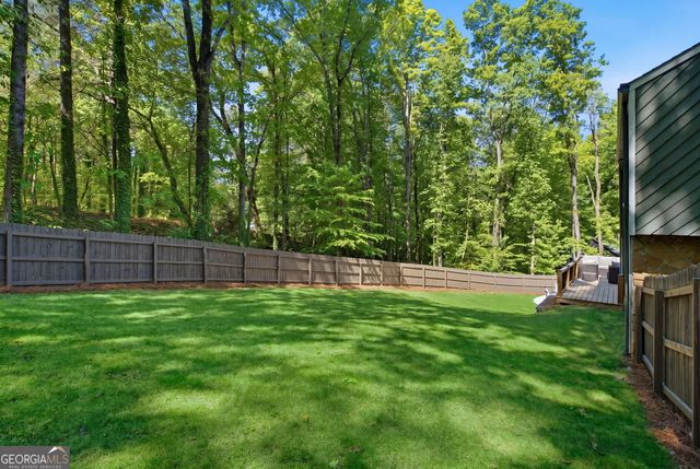 1075 Pine Grove Pointe Drive, Roswell, GA 30075