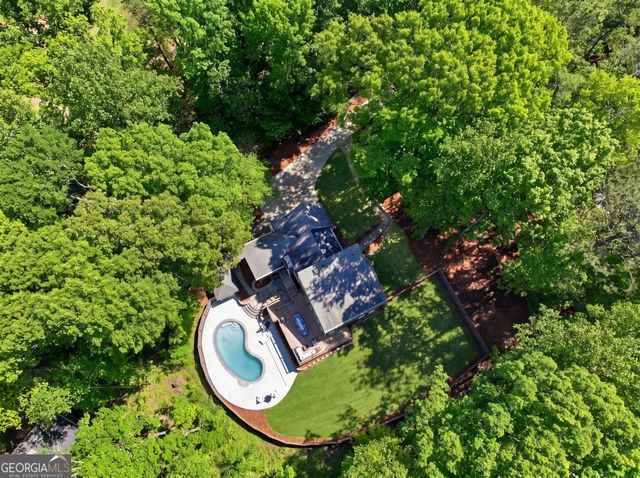 1075 Pine Grove Pointe Drive, Roswell, GA 30075