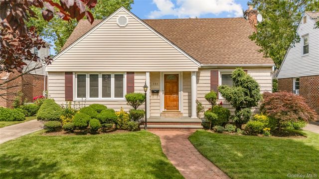 131 Primrose Drive, New Hyde Park, NY 11040