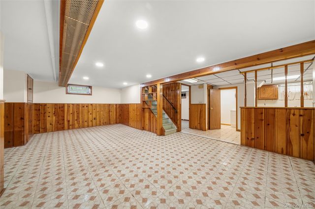 131 Primrose Drive, New Hyde Park, NY 11040