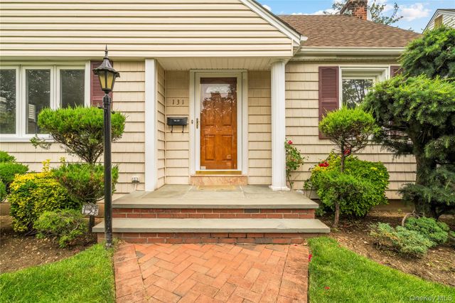 131 Primrose Drive, New Hyde Park, NY 11040