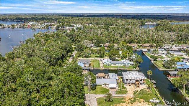 4216 S Marva Terrace, Homosassa, FL 34448